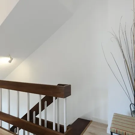 Marina Pearl - View To Marina