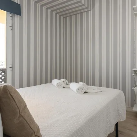 Marina Pearl - View To Marina וילהמורה