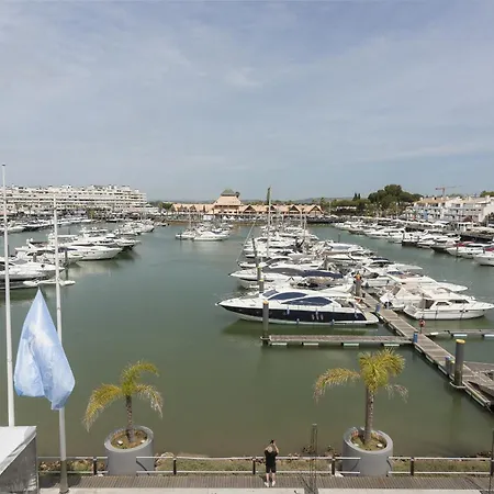 Marina Pearl - View To Marina דירה וילהמורה